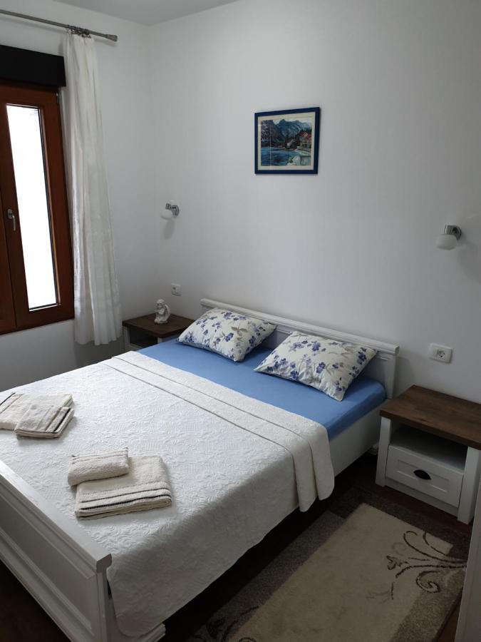Apartment Marta 2 Cattaro Esterno foto